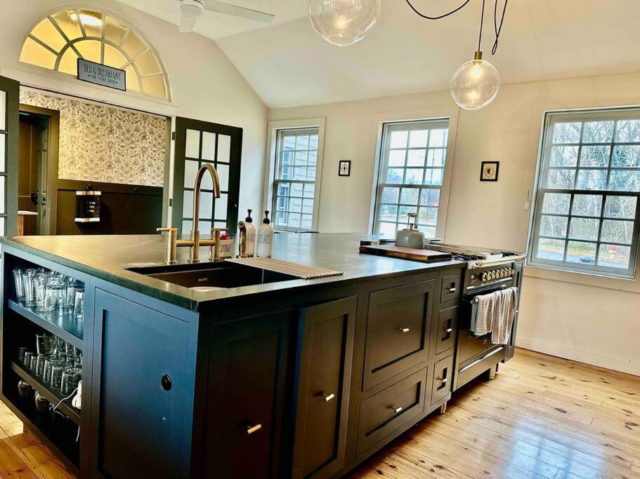 The Saltbox Greenport Villa Екстериор снимка